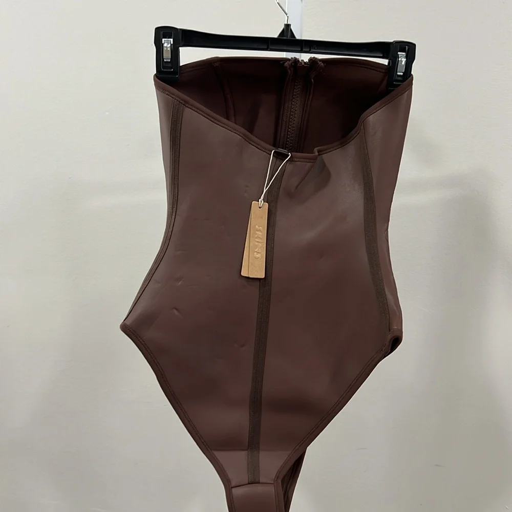 Skims Strapless Brown Sculpting One-Piece Swimsuit With Front Zipper Xtra-Life